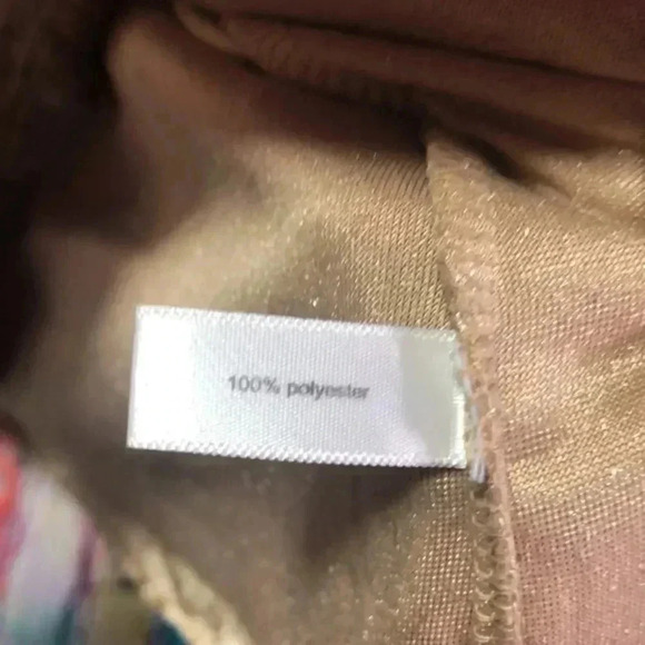 Essentials plus size top/blouse 2X gold with floral and butterfly’s - Picture 4 of 7